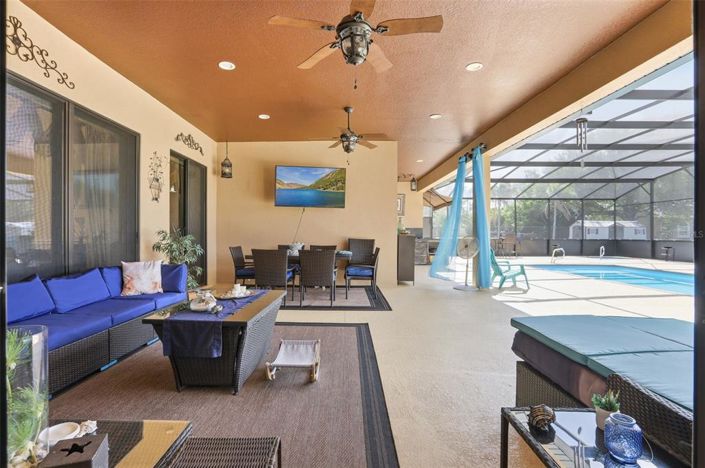 Image No.58-6 Bed House for sale