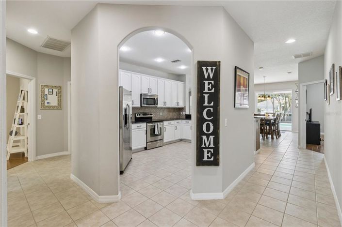 Image No.10-3 Bed House for sale