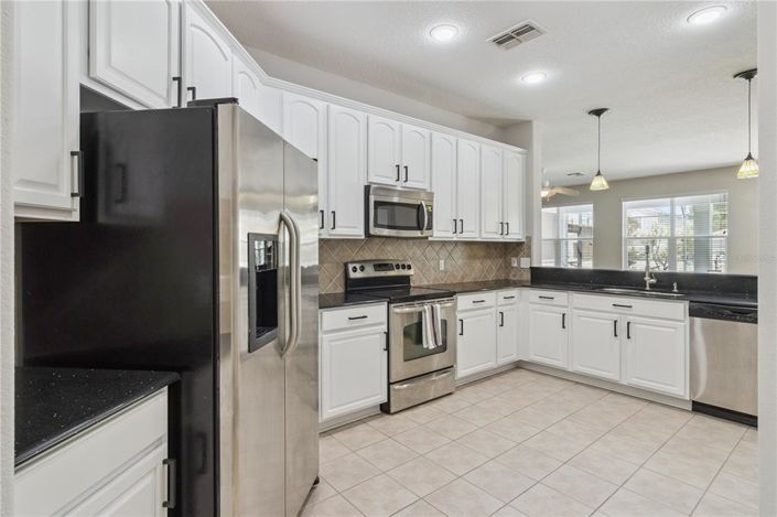 Image No.14-3 Bed House for sale