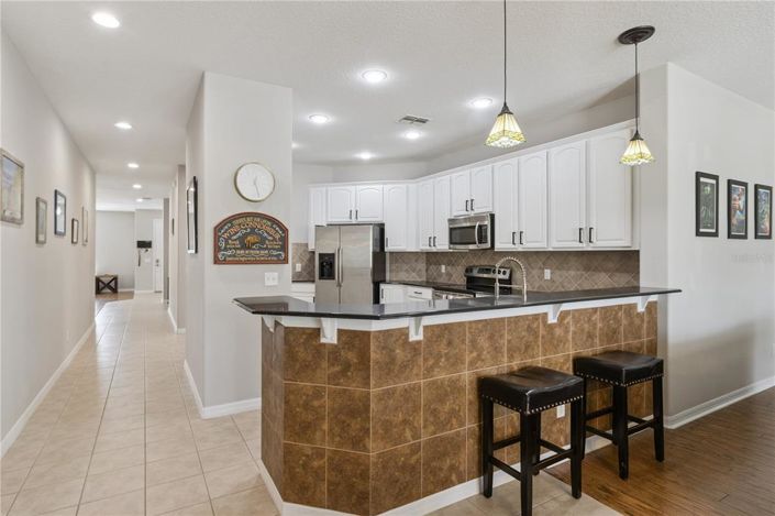 Image No.17-3 Bed House for sale