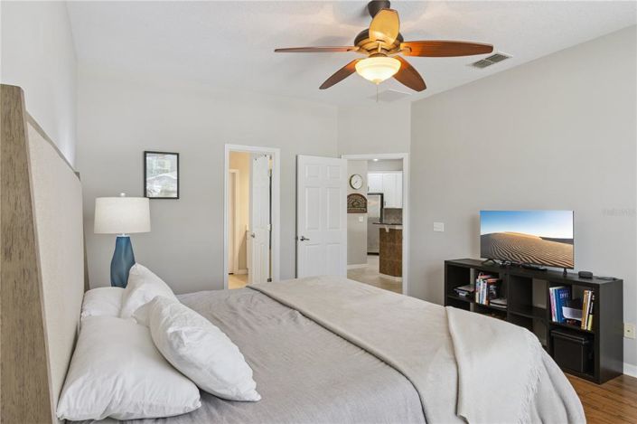 Image No.26-3 Bed House for sale