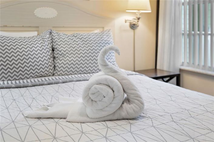 Image No.24-3 Bed Apartment for sale