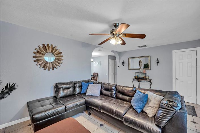 Image No.8-Maison de 4 chambres à vendre à Saint John