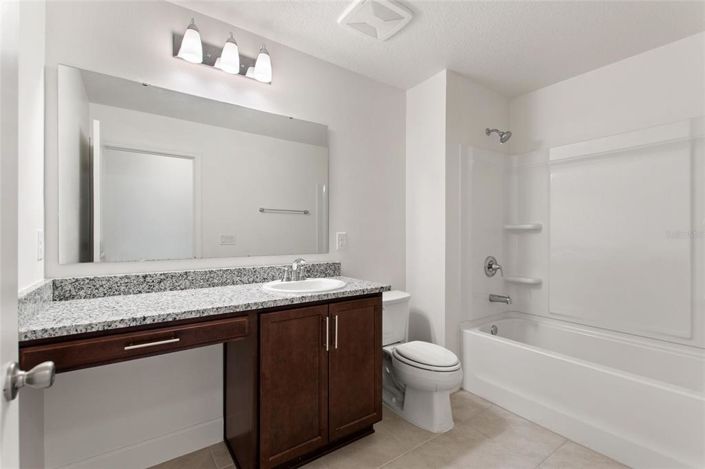 Image No.13-3 Bed House for sale