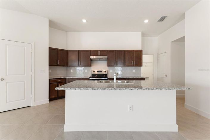 Image No.6-3 Bed House for sale