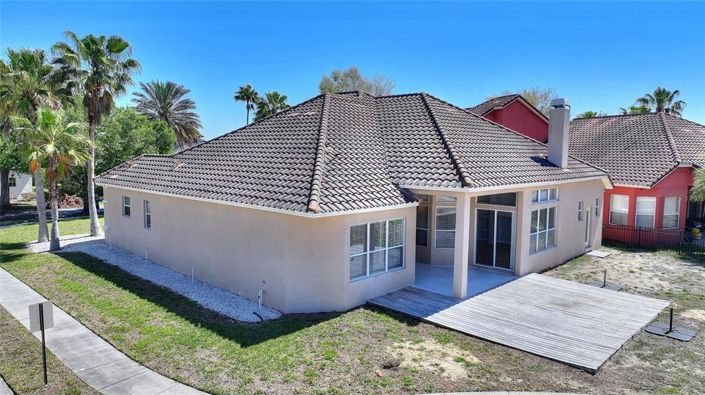 Image No.6-5 Bed House for sale