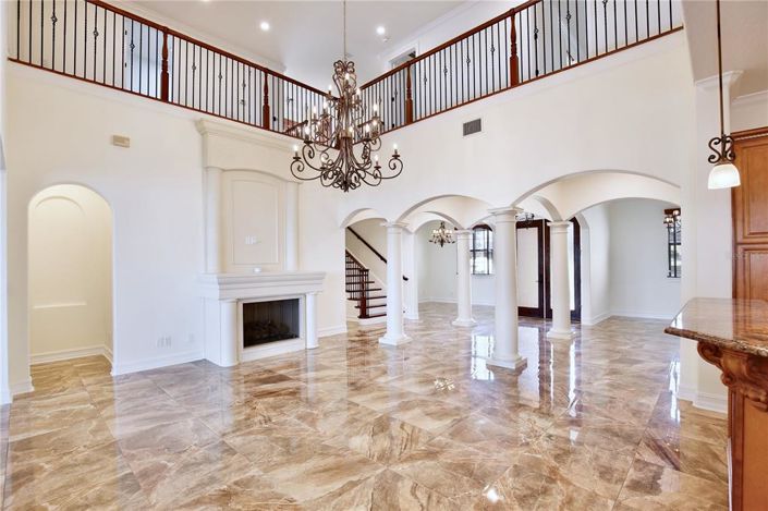 Image No.17-4 Bed House for sale