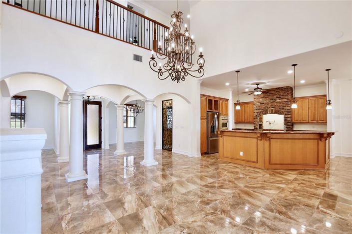 Image No.18-4 Bed House for sale