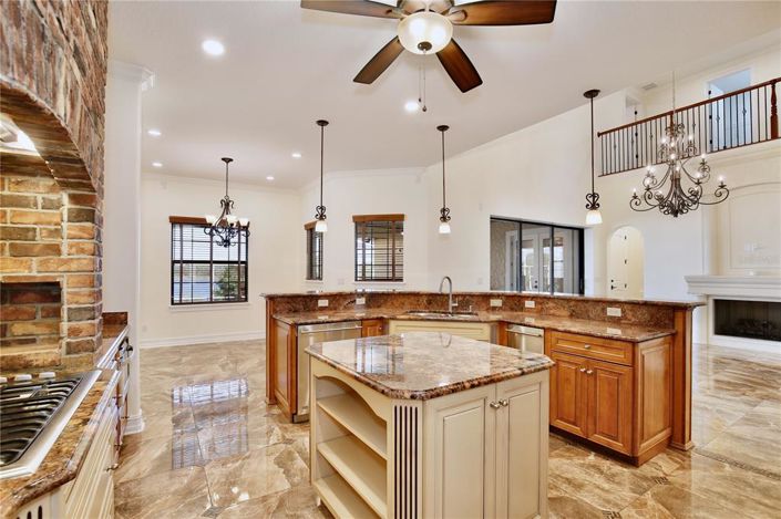 Image No.19-4 Bed House for sale