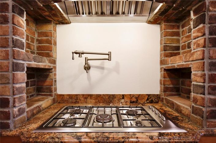 Image No.26-4 Bed House for sale