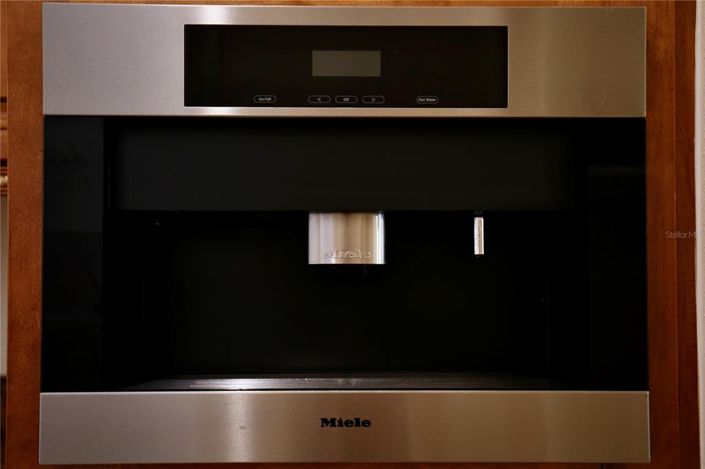 Image No.30-4 Bed House for sale