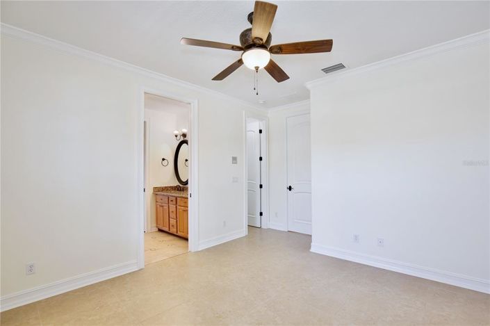 Image No.49-4 Bed House for sale