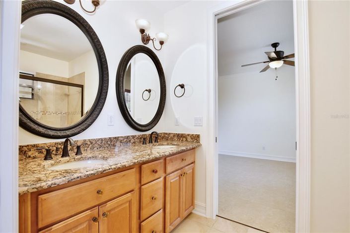 Image No.50-4 Bed House for sale