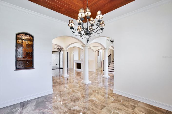 Image No.8-4 Bed House for sale