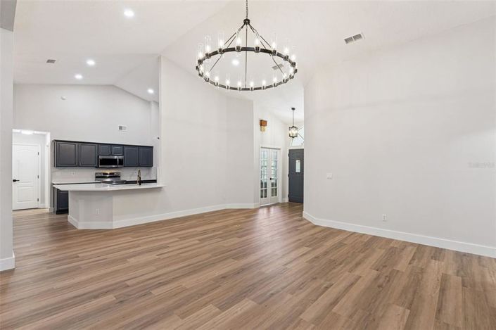 Image No.14-4 Bed House for sale