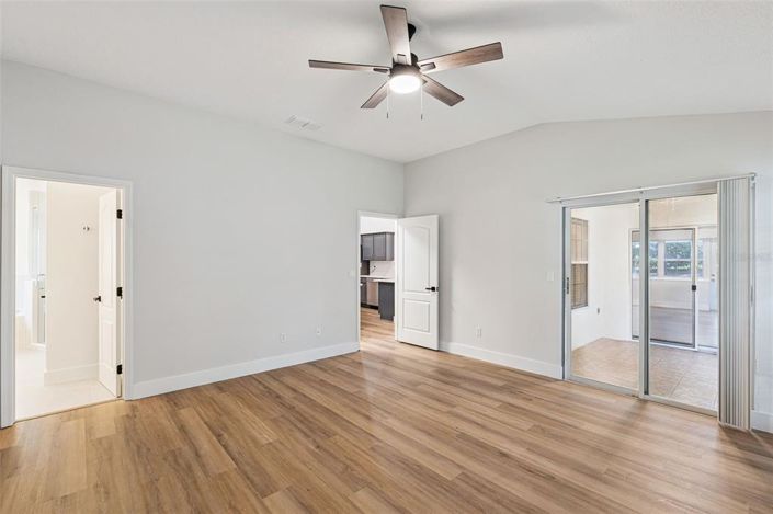 Image No.21-4 Bed House for sale