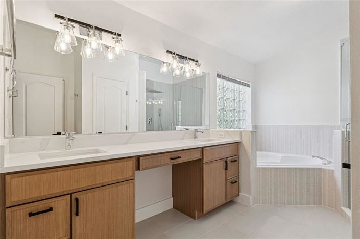 Image No.23-4 Bed House for sale