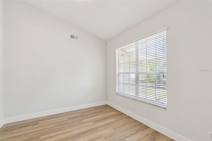 Image No.33-4 Bed House for sale