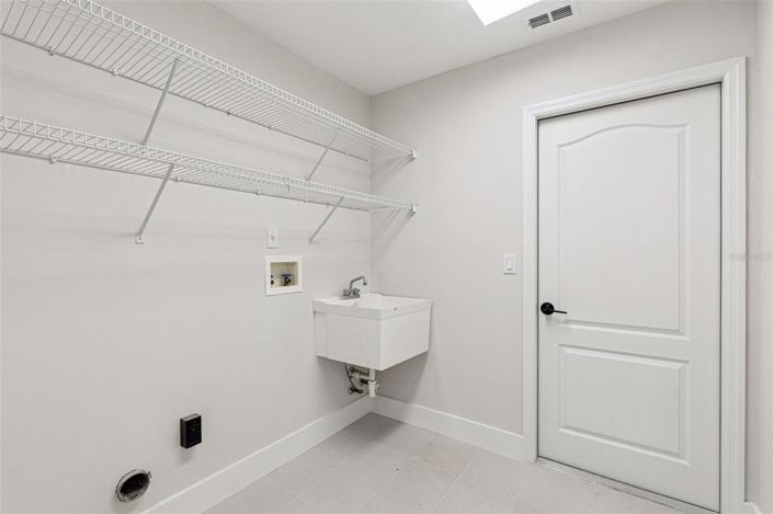 Image No.36-4 Bed House for sale