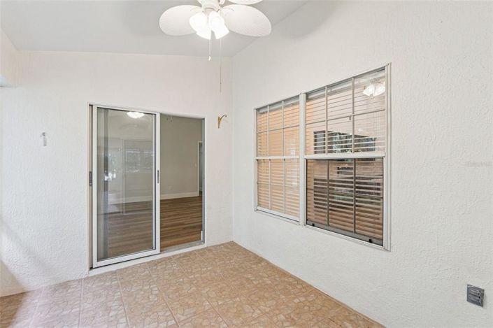 Image No.38-4 Bed House for sale