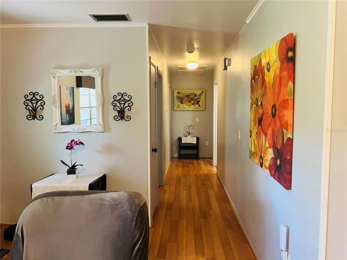 Image No.37-3 Bed House for sale