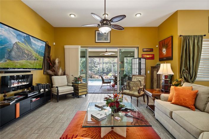 Image No.18-4 Bed House for sale