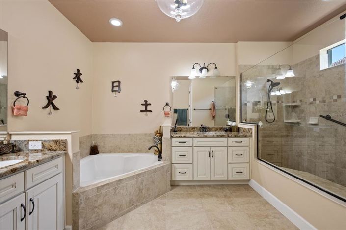 Image No.22-4 Bed House for sale