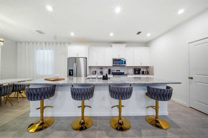 Image No.11-6 Bed House for sale