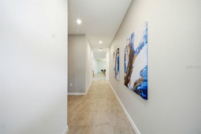 Image No.2-6 Bed House for sale