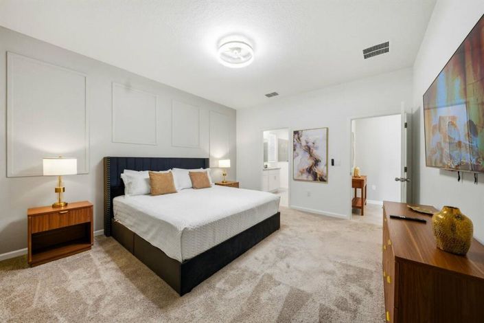 Image No.20-6 Bed House for sale