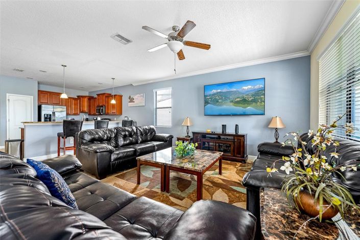 Image No.11-8 Bed House for sale