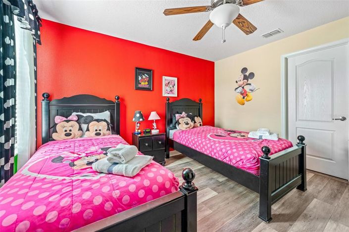 Image No.25-8 Bed House for sale