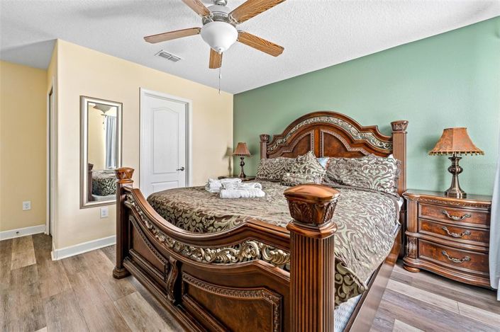 Image No.34-8 Bed House for sale