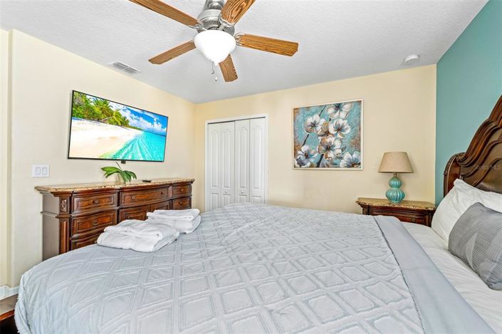 Image No.38-8 Bed House for sale