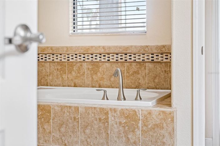 Image No.49-8 Bed House for sale