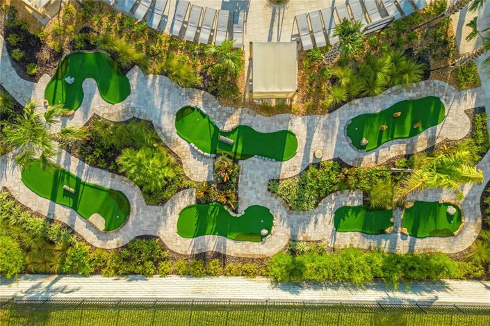 Image No.60-8 Bed House for sale