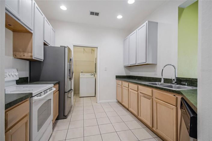 Image No.11-Appartement de 3 chambres à vendre à Saint John