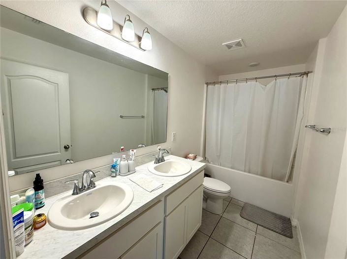 Image No.18-3 Bed Townhouse for sale