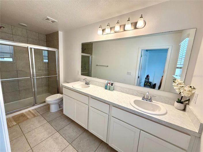 Image No.23-3 Bed Townhouse for sale