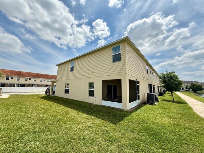 Image No.28-3 Bed Townhouse for sale