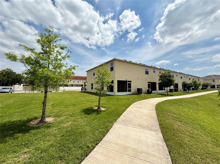 Image No.29-3 Bed Townhouse for sale