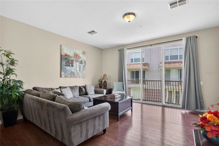 Image No.14-3 Bed Apartment for sale