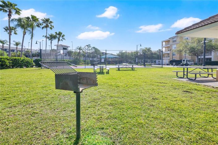 Image No.33-3 Bed Apartment for sale