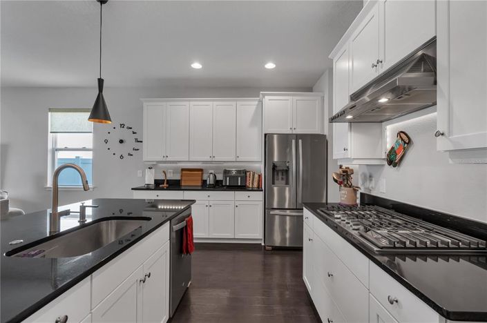 Image No.13-4 Bed House for sale