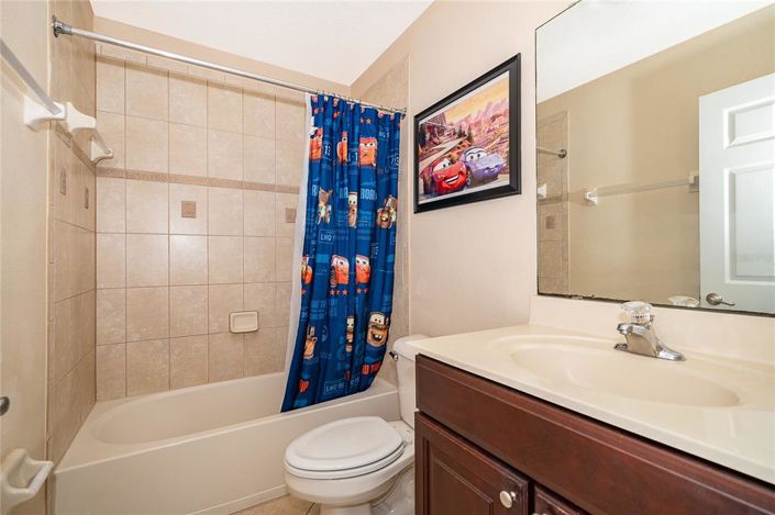 Image No.19-4 Bed Townhouse for sale