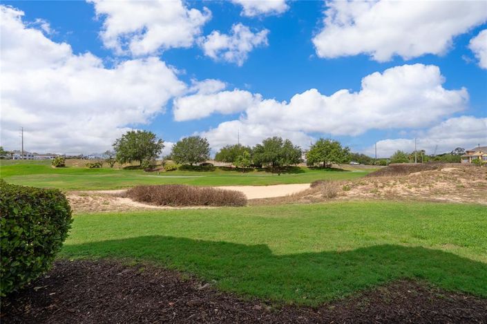 Image No.25-4 Bed Townhouse for sale