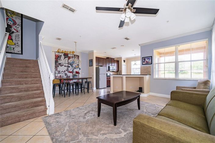 Image No.4-4 Bed Townhouse for sale