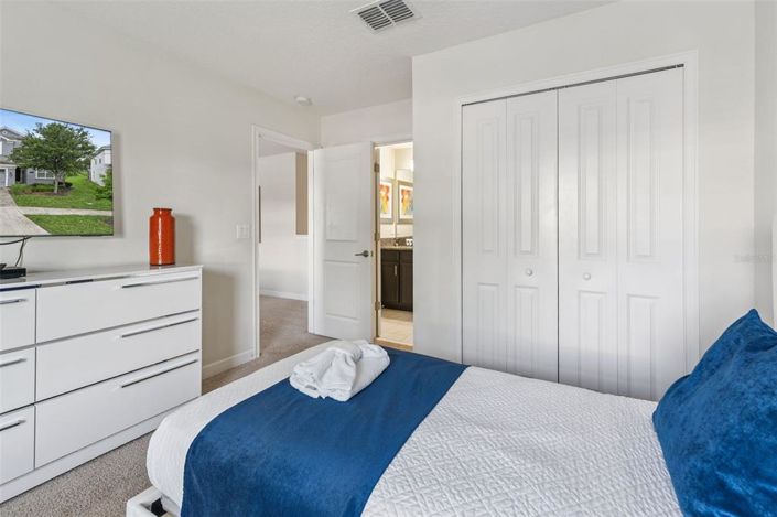 Image No.20-6 Bed House for sale