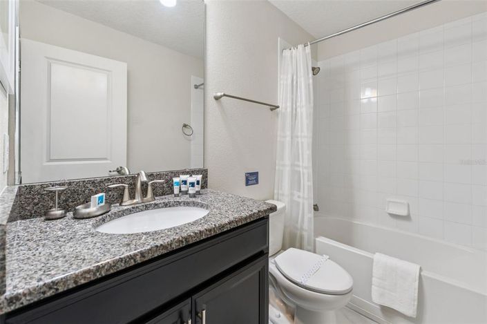 Image No.22-6 Bed House for sale