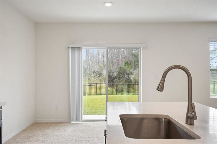 Image No.9-5 Bed House for sale